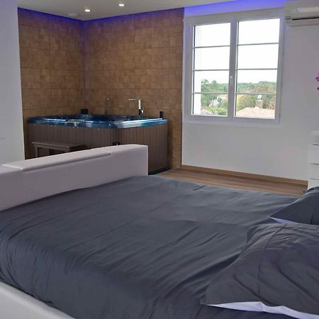 Bed and Breakfast Moulin Des Tours Барбаст Экстерьер фото