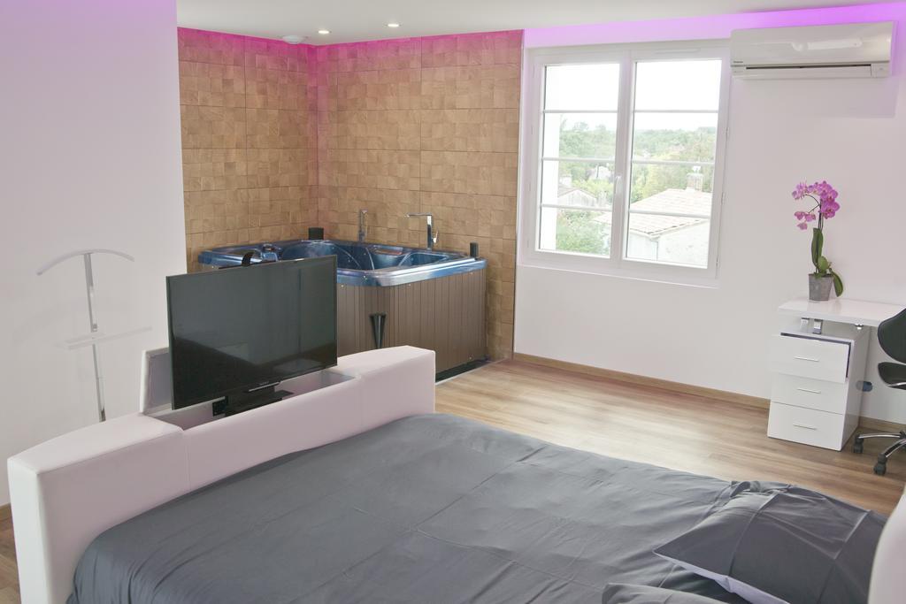 Bed and Breakfast Moulin Des Tours Барбаст Номер фото